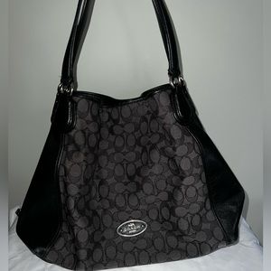 Signature Coach Edie 31 shoulder bag - black/grey signature textile